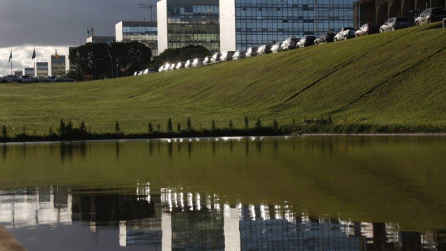 União garante que antecipação da 1ª parcela do 13º salário de 2018 será paga em julho