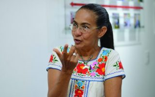 “Quem enriquece na política é ladrão”, diz Heloísa Helena