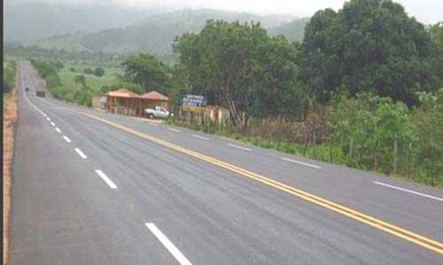 Capotamento deixa dois feridos na Serra das Espias em Palmeira dos Índios