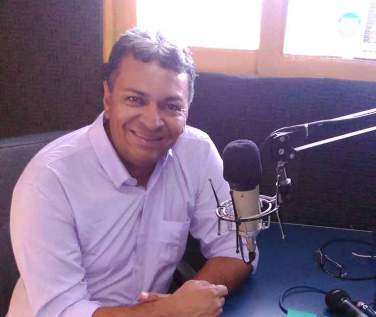 Radialista sofre princípio de infarto e está internado no HGE