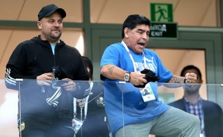 Fifa manda recado a Maradona: “Todos precisam se comportar”