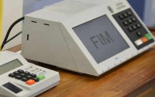 Supremo suspende voto impresso nas eleições de outubro