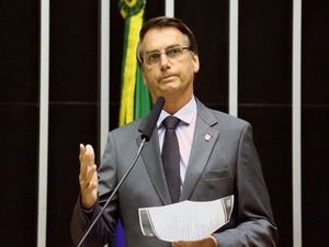 TSE rejeita ação de Bolsonaro contra Globo por não noticiar pré-candidatura