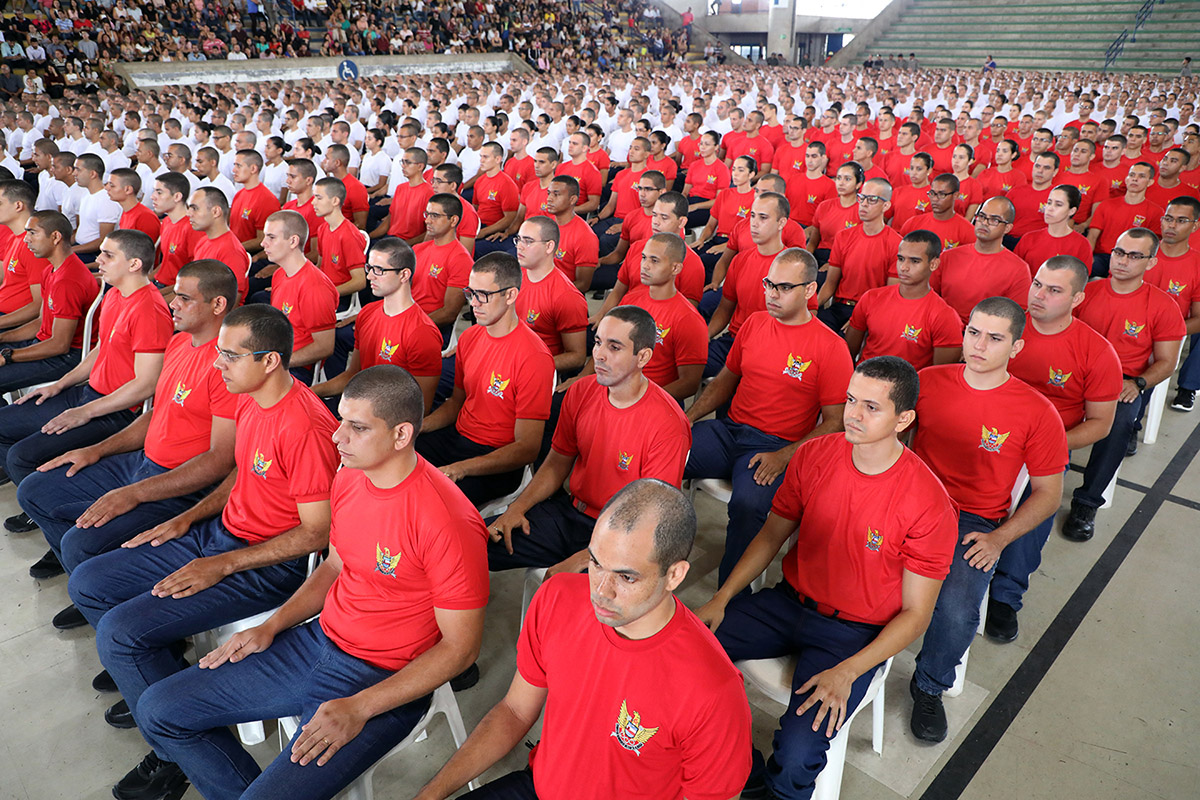 Alunos da PM e do CBMAL são apresentados em aula inaugural