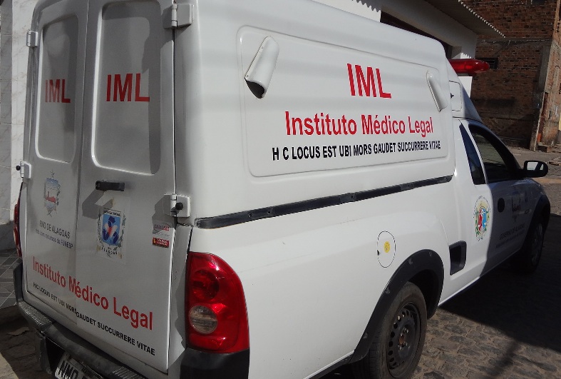 Corpo de menor de 14 anos é encontrado em cova rasa no litoral de Maceió