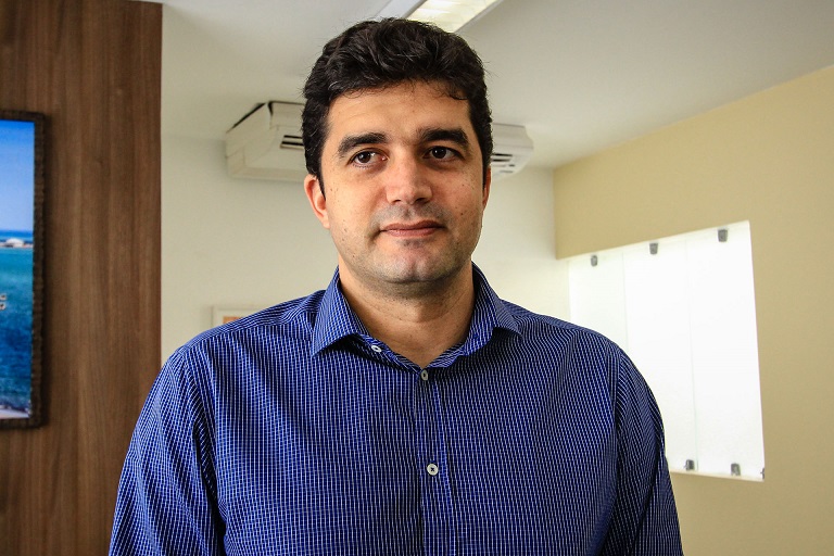 Prefeito e vice de Maceió são condenados por propaganda irregular