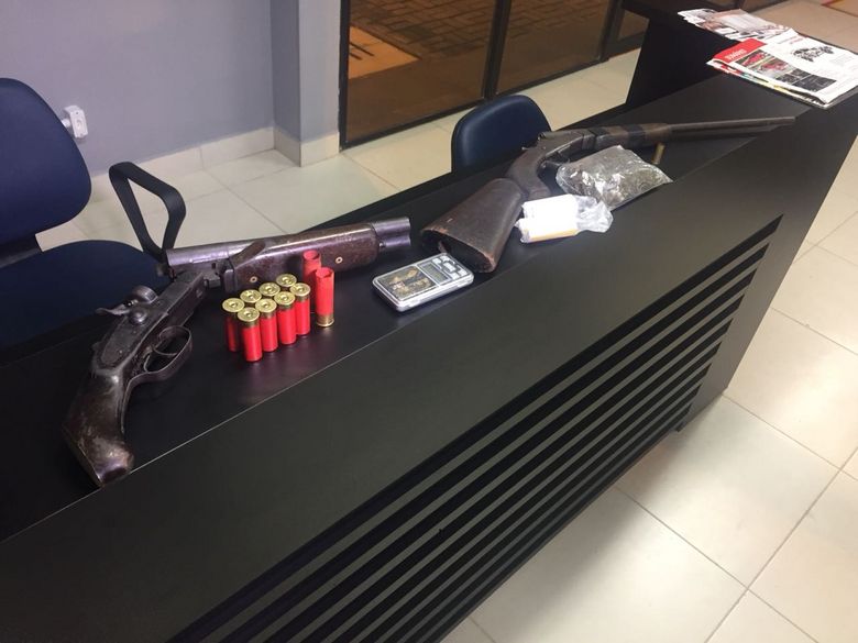 Suspeitos de tráfico morrem em troca de tiros com a polícia no Feitosa