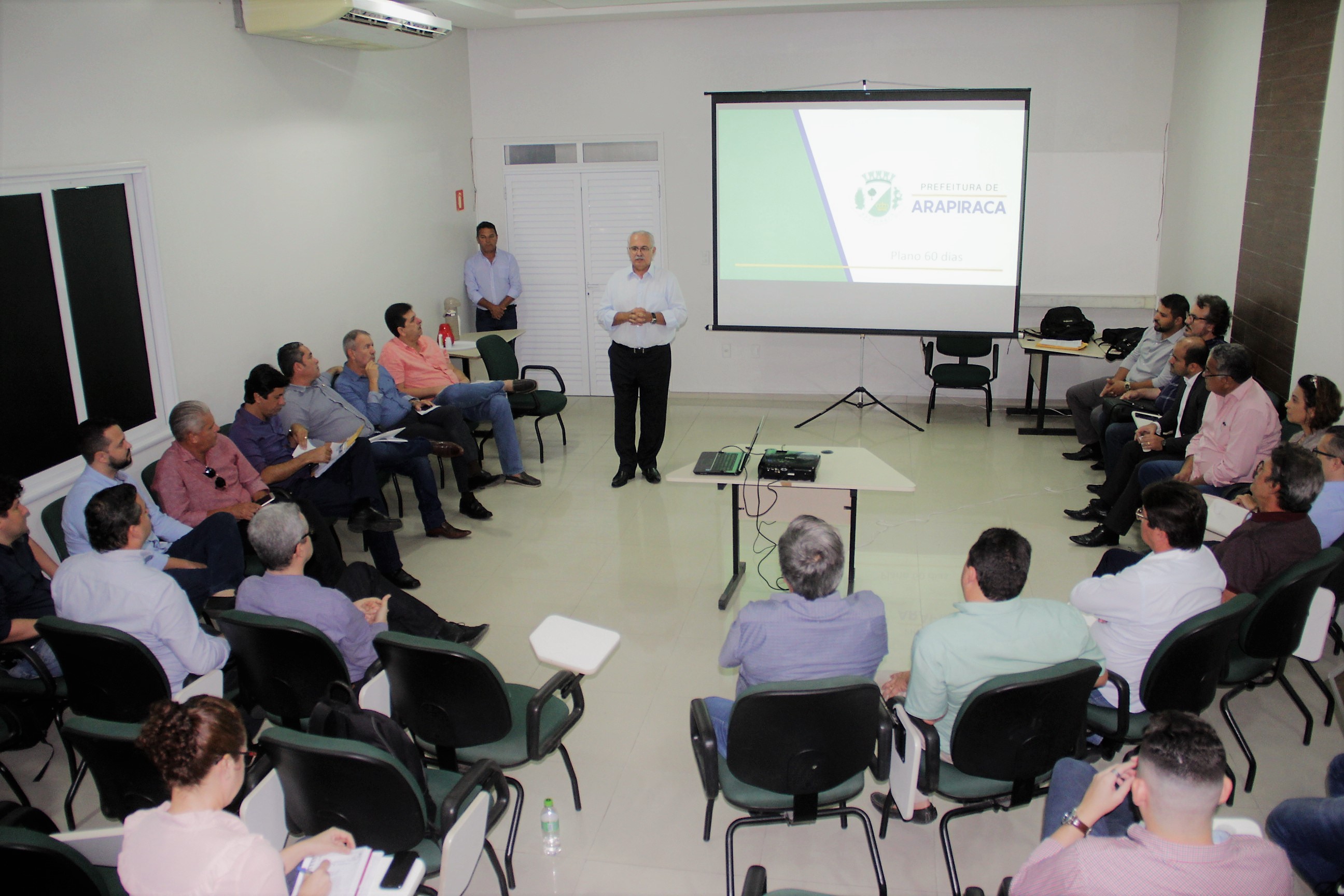Secretários municipais apresentam plano de trabalho para os próximos 60 dias