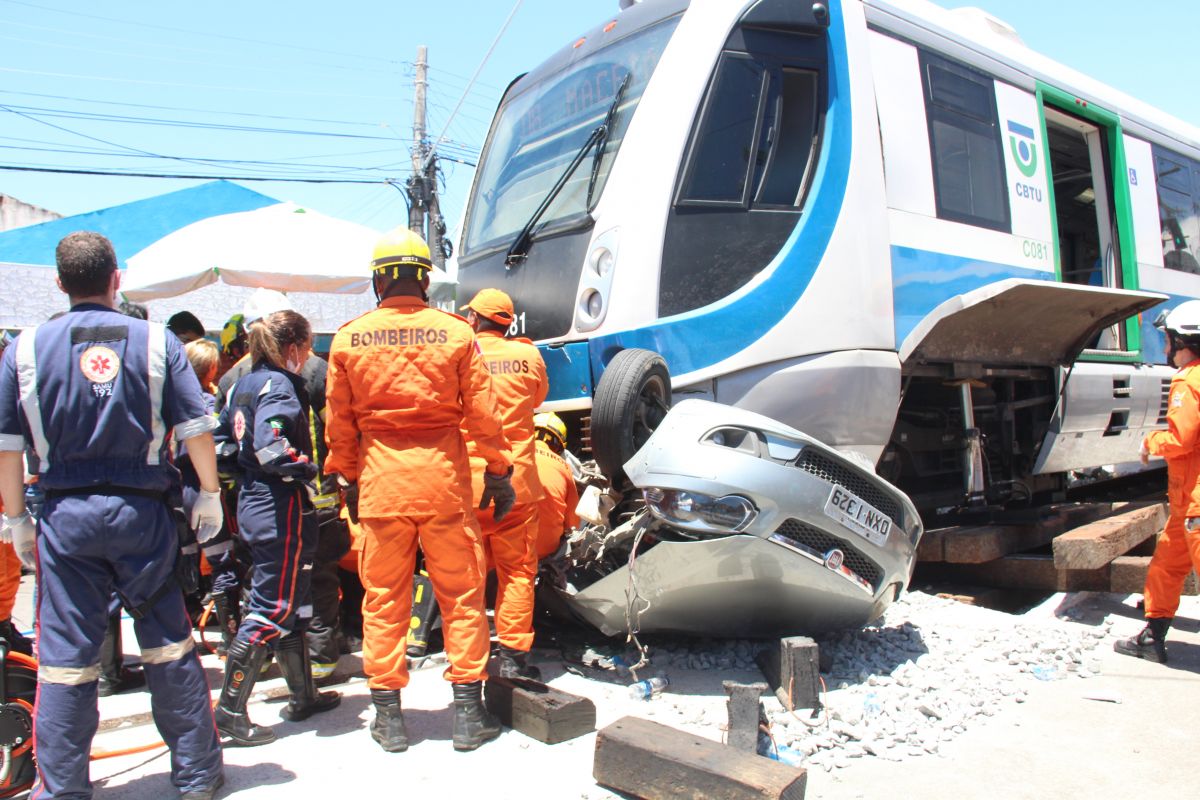 Ministério Público denuncia motorista que provocou acidente com VLT em março