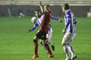 CSA derrota Brasil de Pelotas e vai para vice-liderança