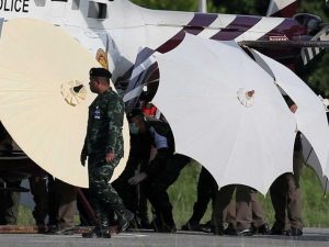 Encerrado resgate por hoje: oito meninos já foram retirados da gruta