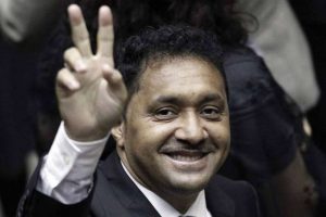 Tiririca disputará reeleição, diz jornal