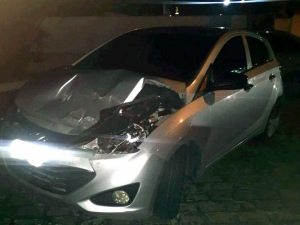 Engavetamento entre quatro carros deixa dois feridos na Av. Fernandes Lima