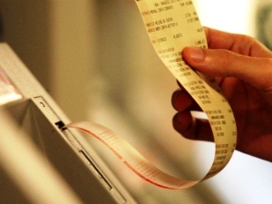 Começam a valer neste domingo novas regras do cheque especial