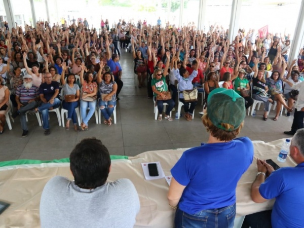 Cerca 50 mil alunos serão afetados com a greve de servidores municipais