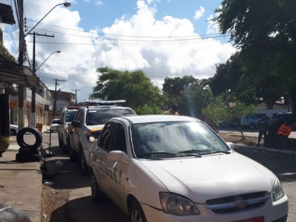 SMTT realiza fiscalização para combater transporte clandestino em Maceió