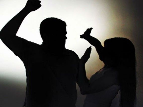 Jovem é preso após invadir casa, agridir e tenta esganar ex-companheira em Palmeira dos Índios