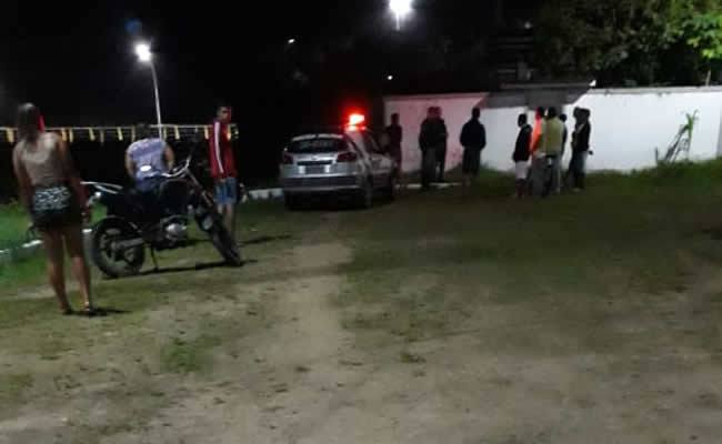 Adolescente de 16 anos é assassinado com tiro no rosto próximo a uma praça