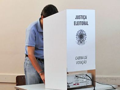 Peritos criminais defendem voto impresso para garantir segurança das eleições