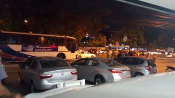 Taxistas bloqueiam Avenida Fernandes Lima após morte de colega