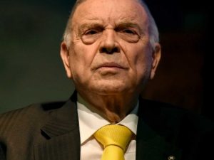 Ex-presidente da CBF é condenado a 4 anos de prisão