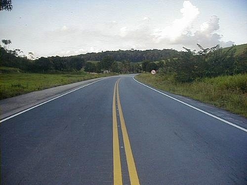 Músico de trio de forró morre ao ser atropelado na BR-101, em Rio Largo