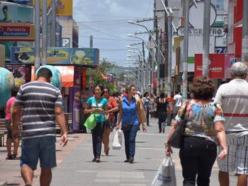 Confira o que abre e o que fecha em Maceió no feriado desta segunda-feira (27)