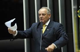 “Não é competência do STF, e sim da Câmara Federal”, diz Carimbão sobre o aborto