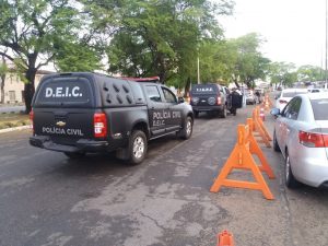 Polícia faz operação contra suspeitos de tráfico de drogas em Maceió