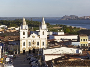 Homem é preso após tentar agredir comandante de guarnição da PM em Penedo