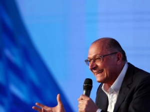 Geraldo Alckmin tenta minimizar crise e pressão em sua campanha
