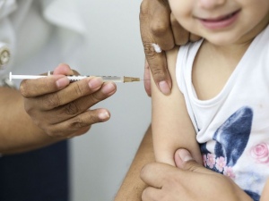Campanha de vacinação contra sarampo e pólio termina na sexta