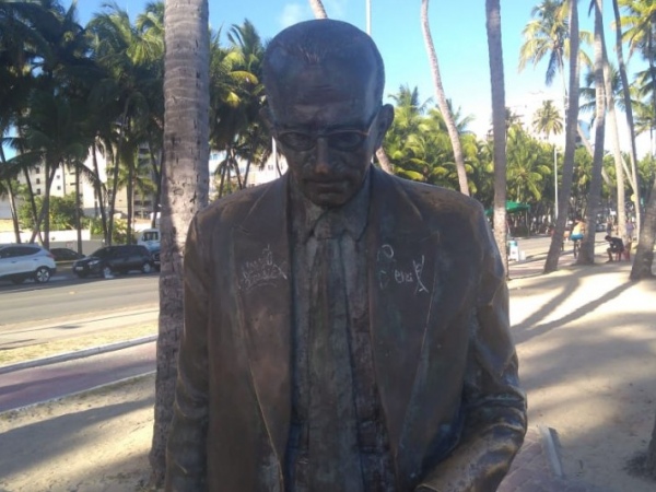 Prefeitura já gastou R$ 60 mil em 2018 para reparar danos em áreas pichadas