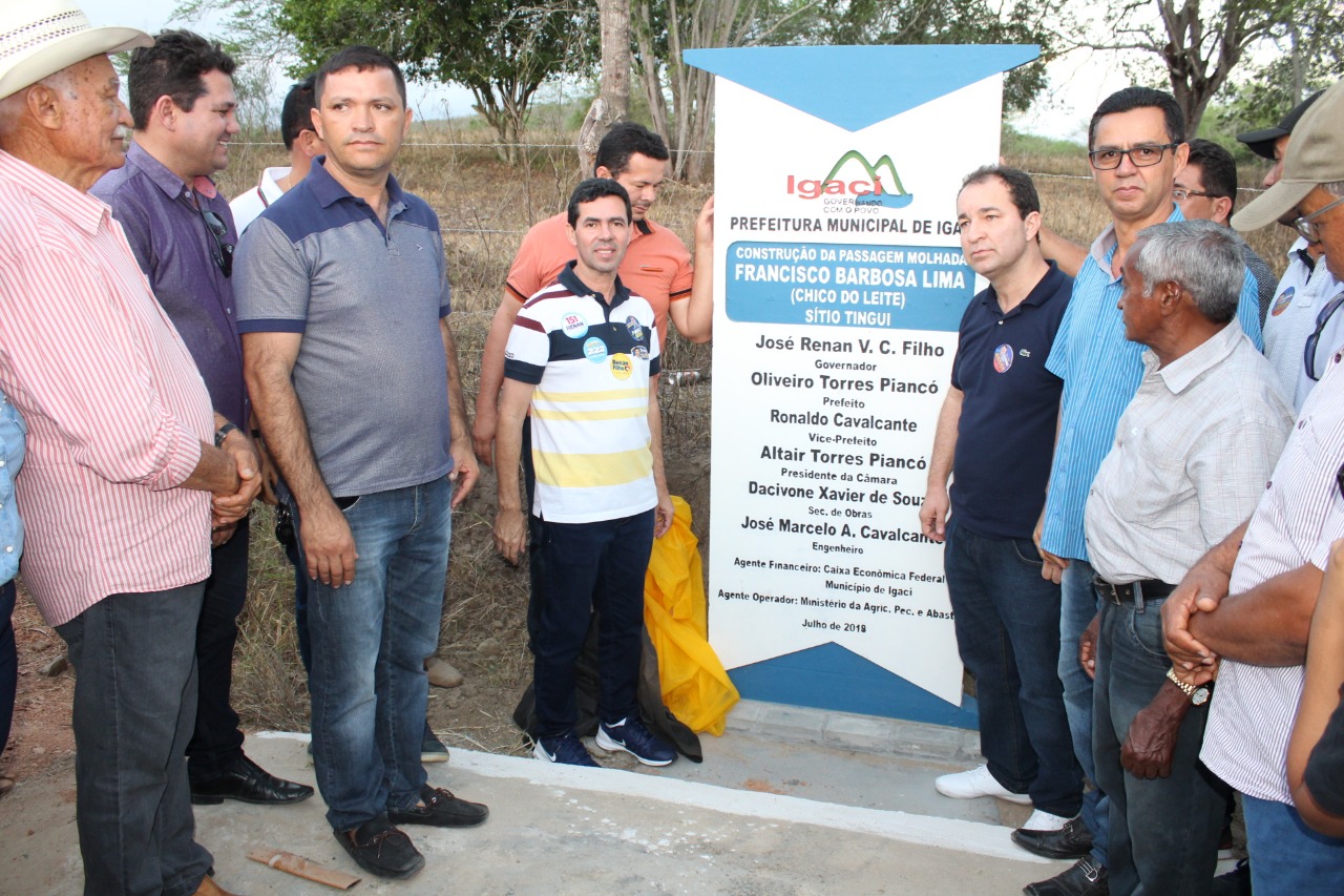 Prefeito de Igaci inaugura passagem molhada que homenageia “Chico do Leite”