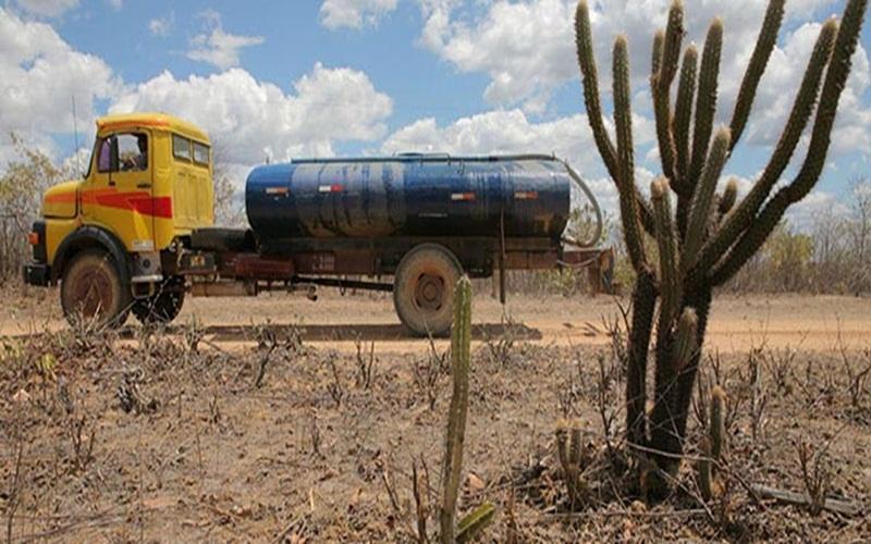 Municípios de Alagoas continuam sem receber água da Operação Carro-Pipa, mesmo após decreto de emergência