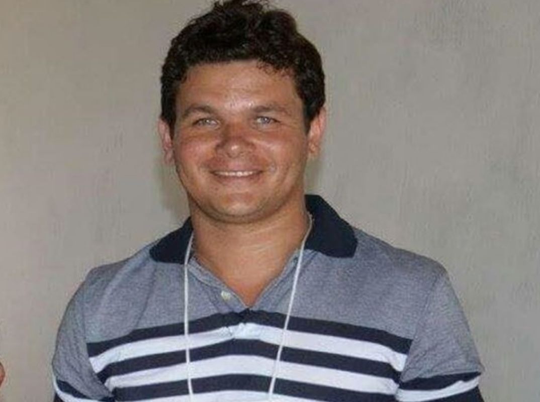 Acidente entre moto e trator deixa servidor público morto no interior de Alagoas