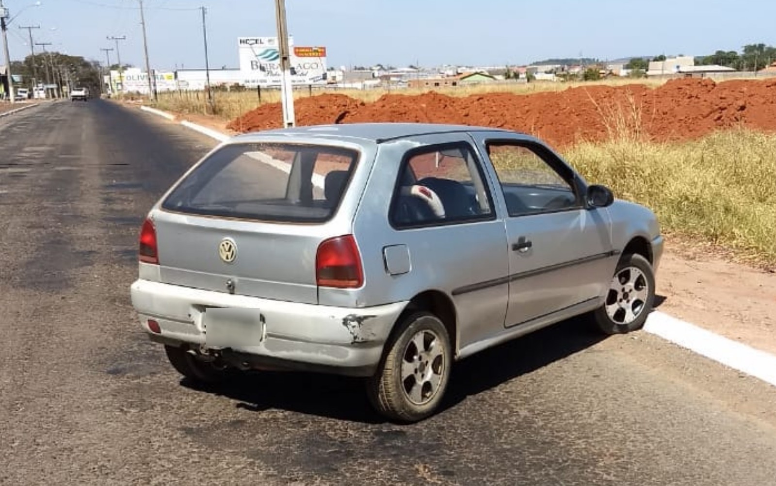 Homem foi morto por amante da mãe na porta de motel após descobrir traição, diz delegado