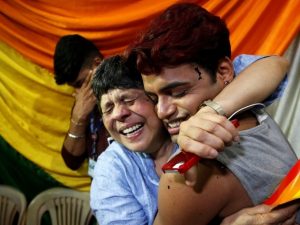 Suprema Corte da Índia decide descriminalizar a homossexualidade no país