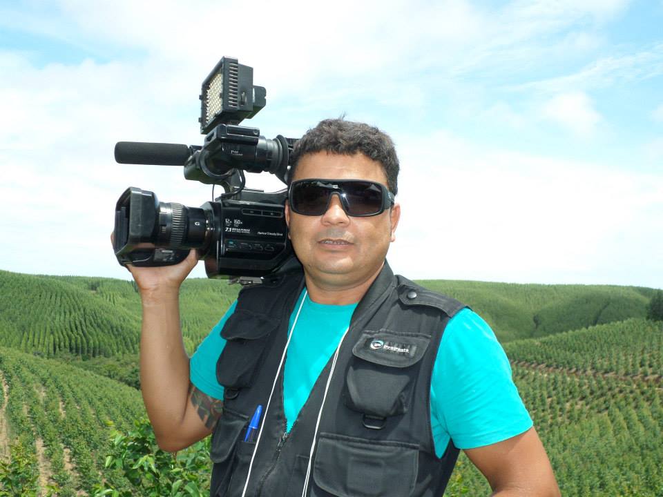 Cinegrafista morre após acidente envolvendo três veículos em Jequiá da Praia