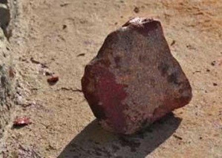 Homem é morto a pedradas após roubo no Rosane Collor, em Maceió