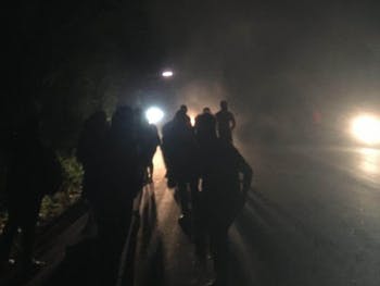 Estudantes ficam feridos após princípio de incêndio em ônibus na BR-104, em Murici