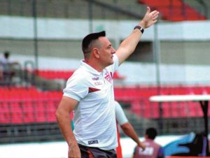 CRB vence Sampaio Corrêa e sobe na tabela da Série B