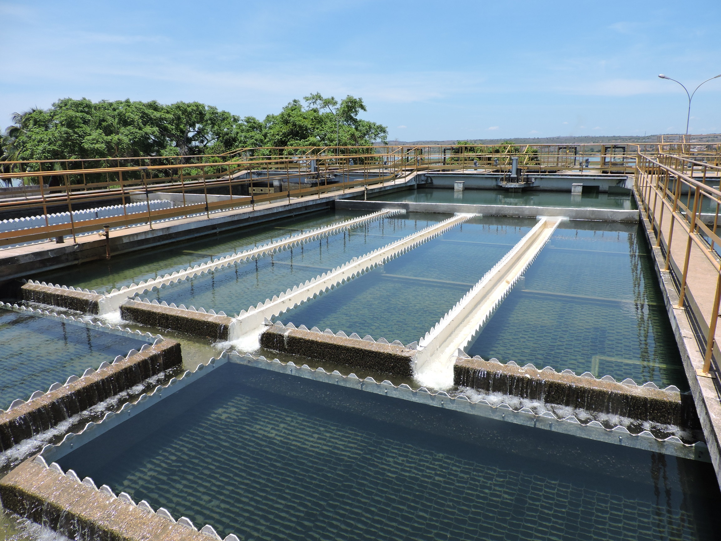 Casal paralisa por 48 horas sistema Adutor do Agreste