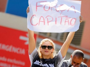 Cirurgia pode tirar Bolsonaro de atos na rua até eleições em 1º turno