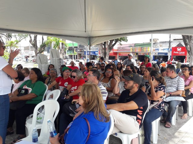 Greve dos servidores municipais de Maceió completa três meses