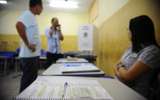 Mesário sofre parada cardíaca e morre em seção eleitoral