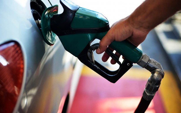 Empresário deve cobrir propaganda em posto de combustíveis