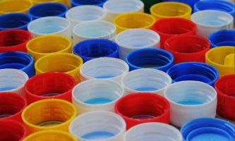 Seres humanos comem plástico sem saber, mostra pesquisa