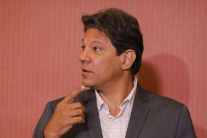 Para vencer, Haddad precisa de virada inédita em corridas presidenciais