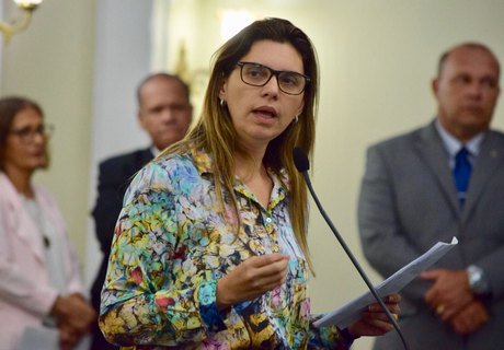 Jó Pereira é reeleita a deputada mais votada de Alagoas